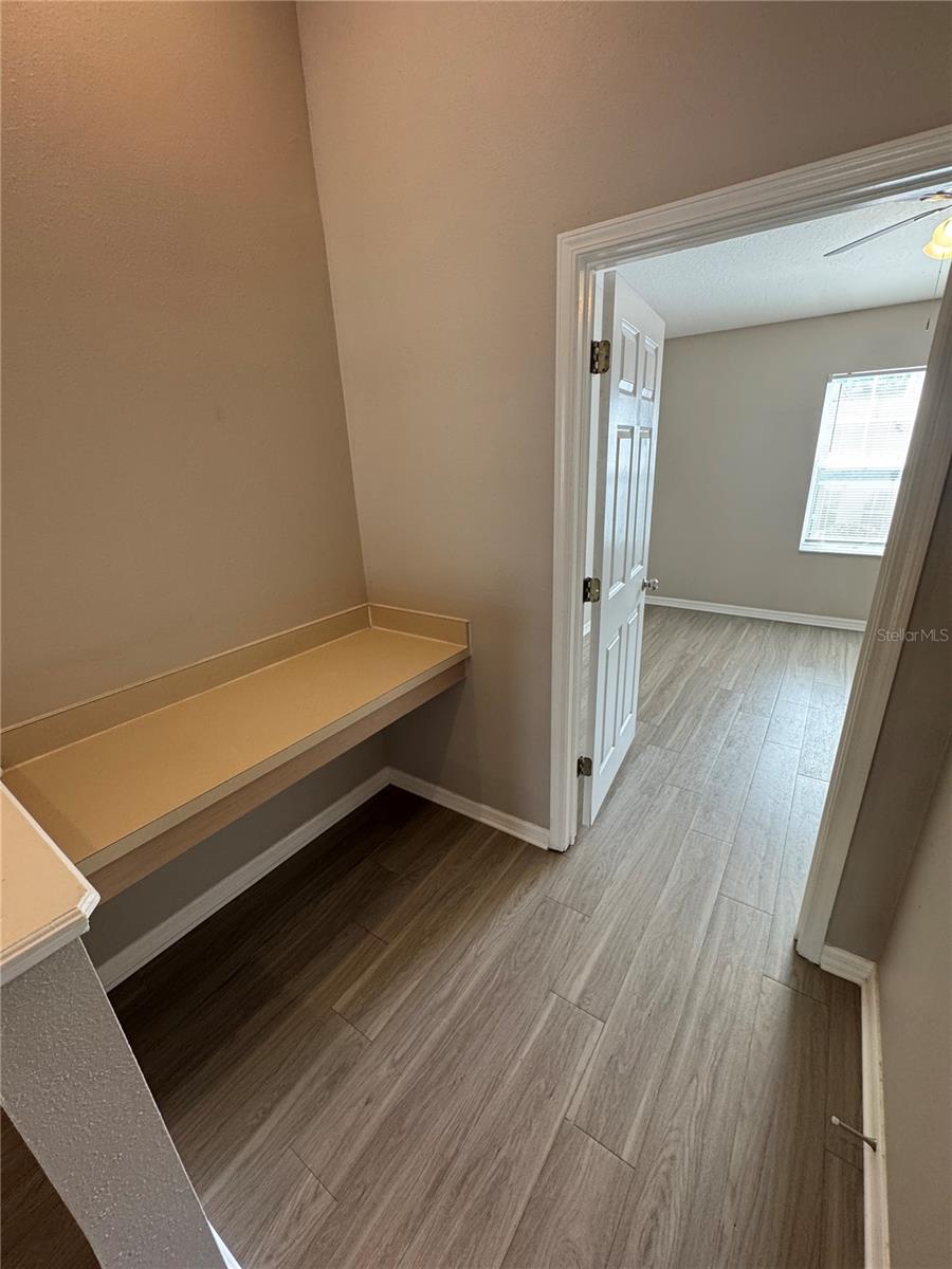 9701 CARLSDALE DR — photo 16