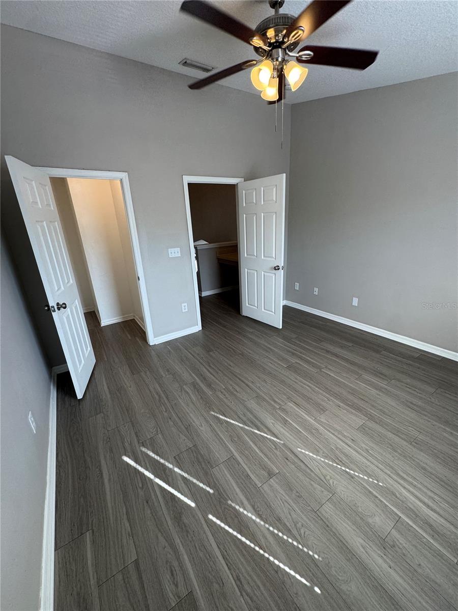 9701 CARLSDALE DR — photo 18