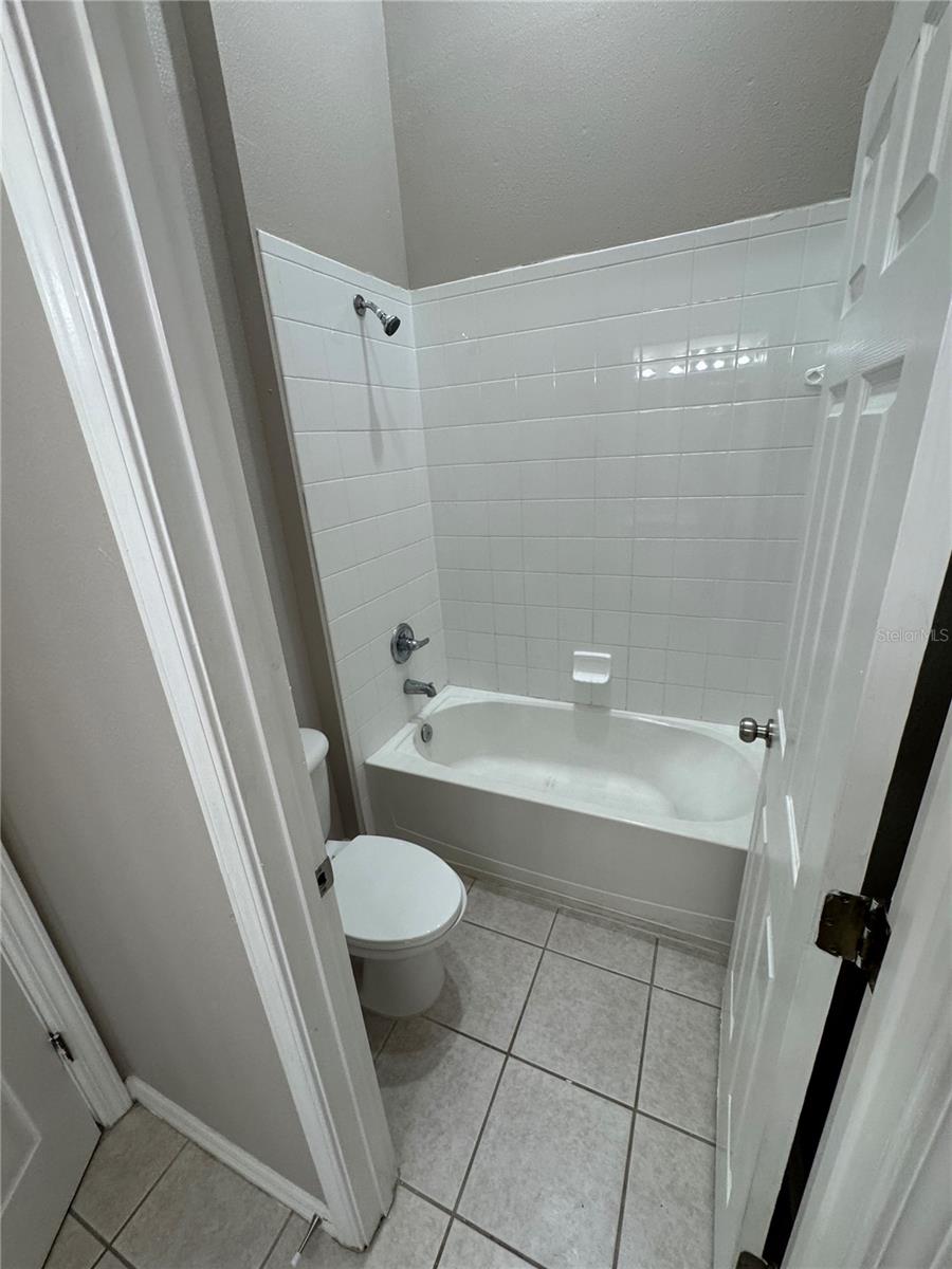 9701 CARLSDALE DR — photo 22
