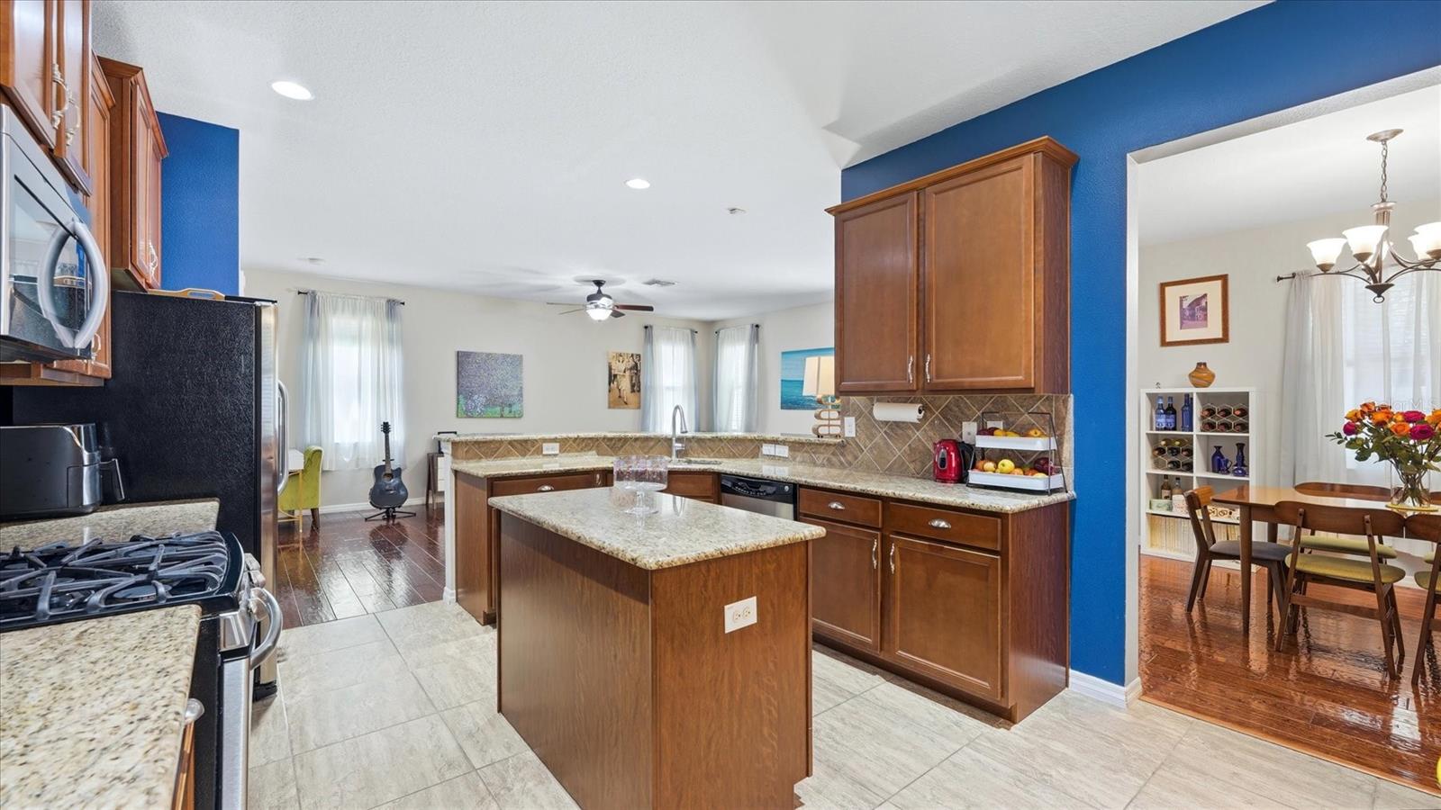 5666 AARON CT — photo 16