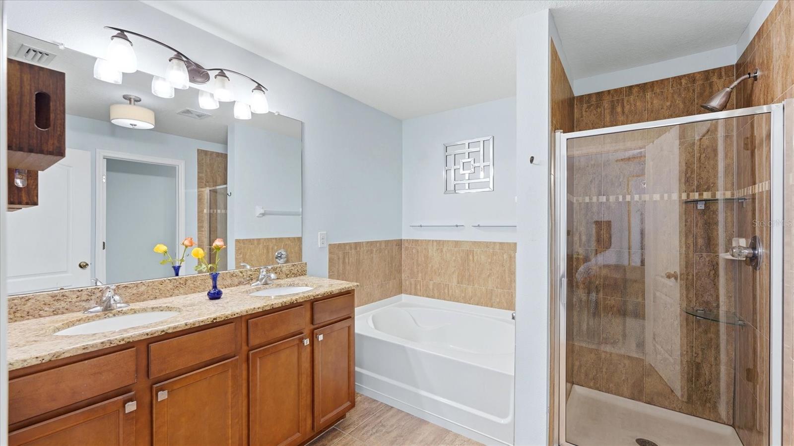 5666 AARON CT — photo 23