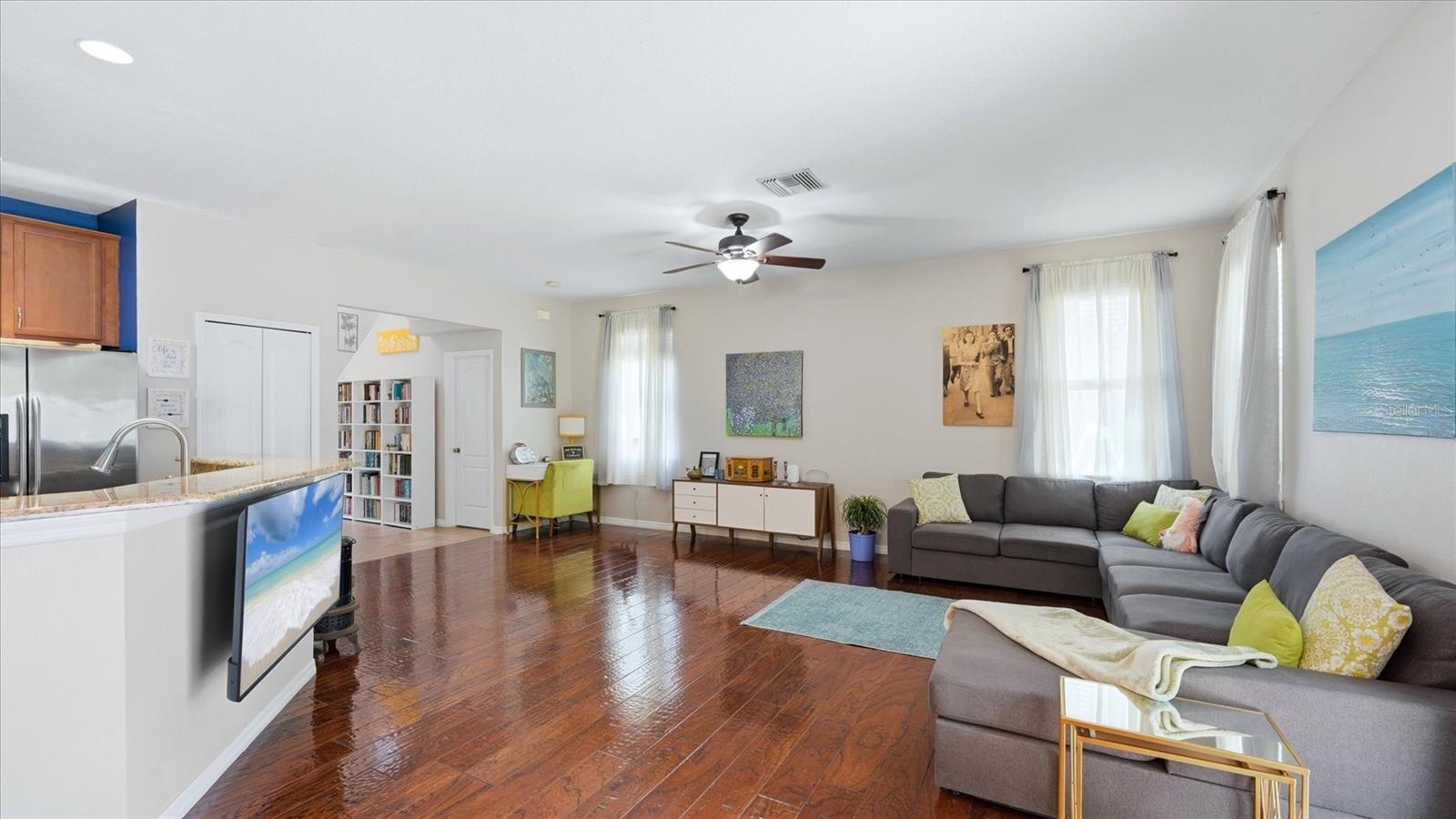 5666 AARON CT — photo 8