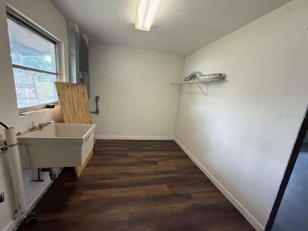 345 S VENICE BLVD — photo 12