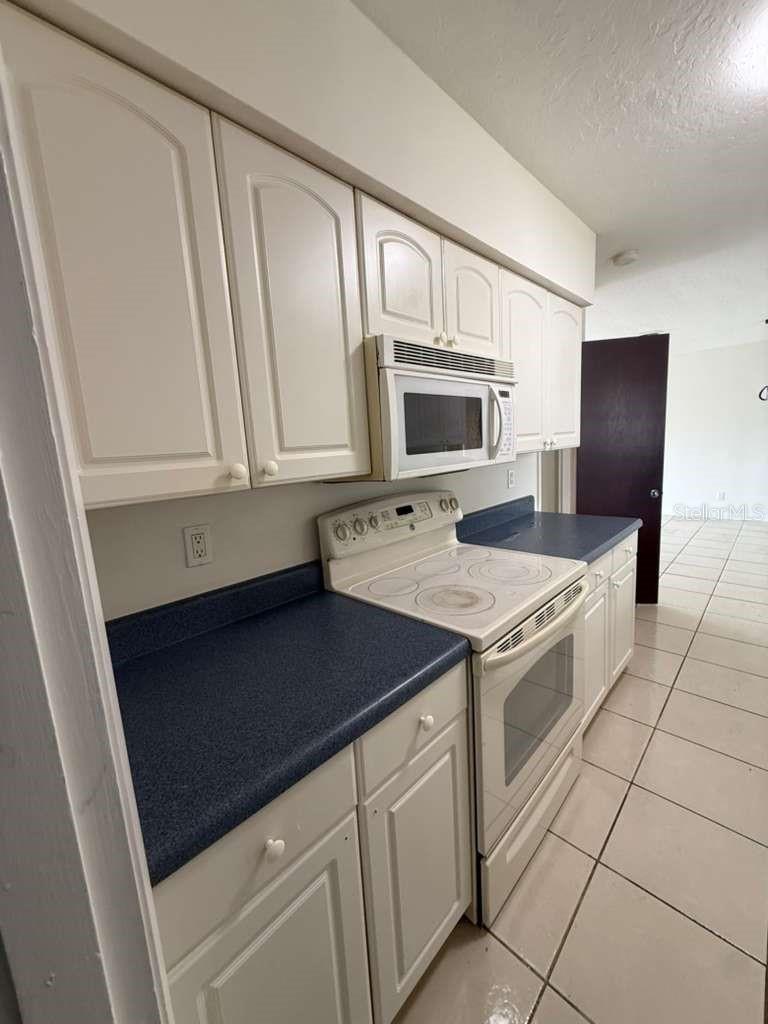 345 S VENICE BLVD — photo 3