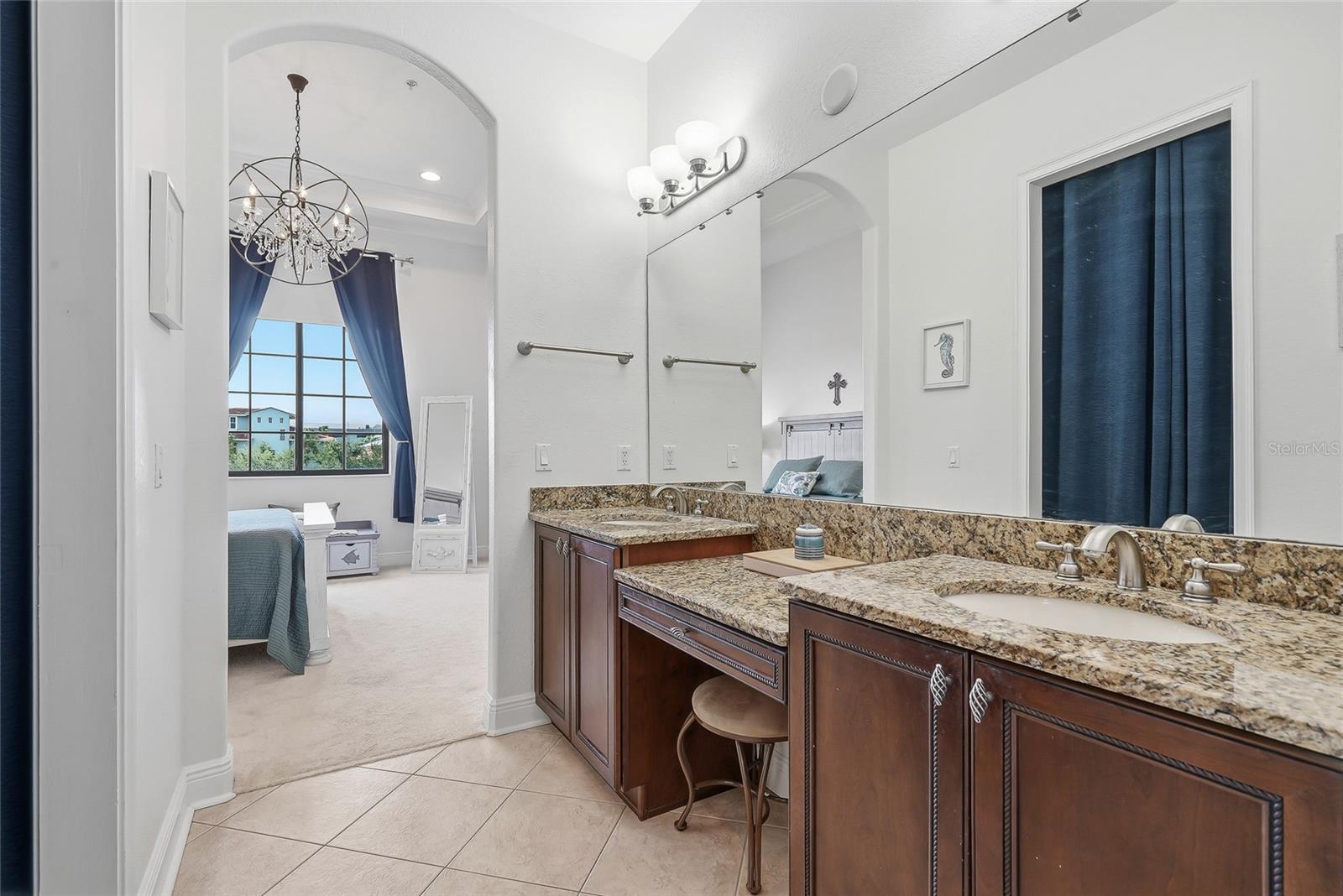 4815 YACHT CLUB DR #102 — photo 16