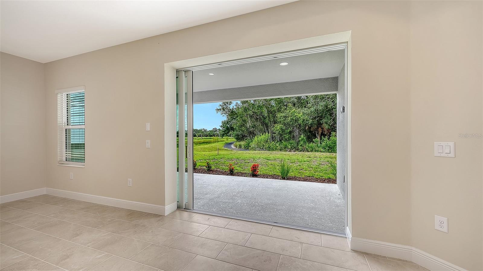 6547 BIG BAYOU DR — photo 4