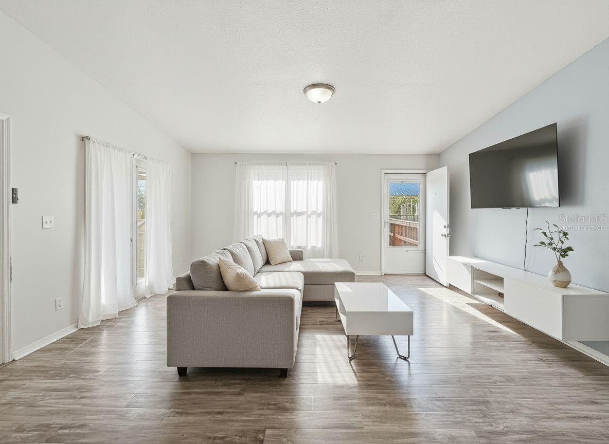 38932 CENTRAL AVE — photo 4