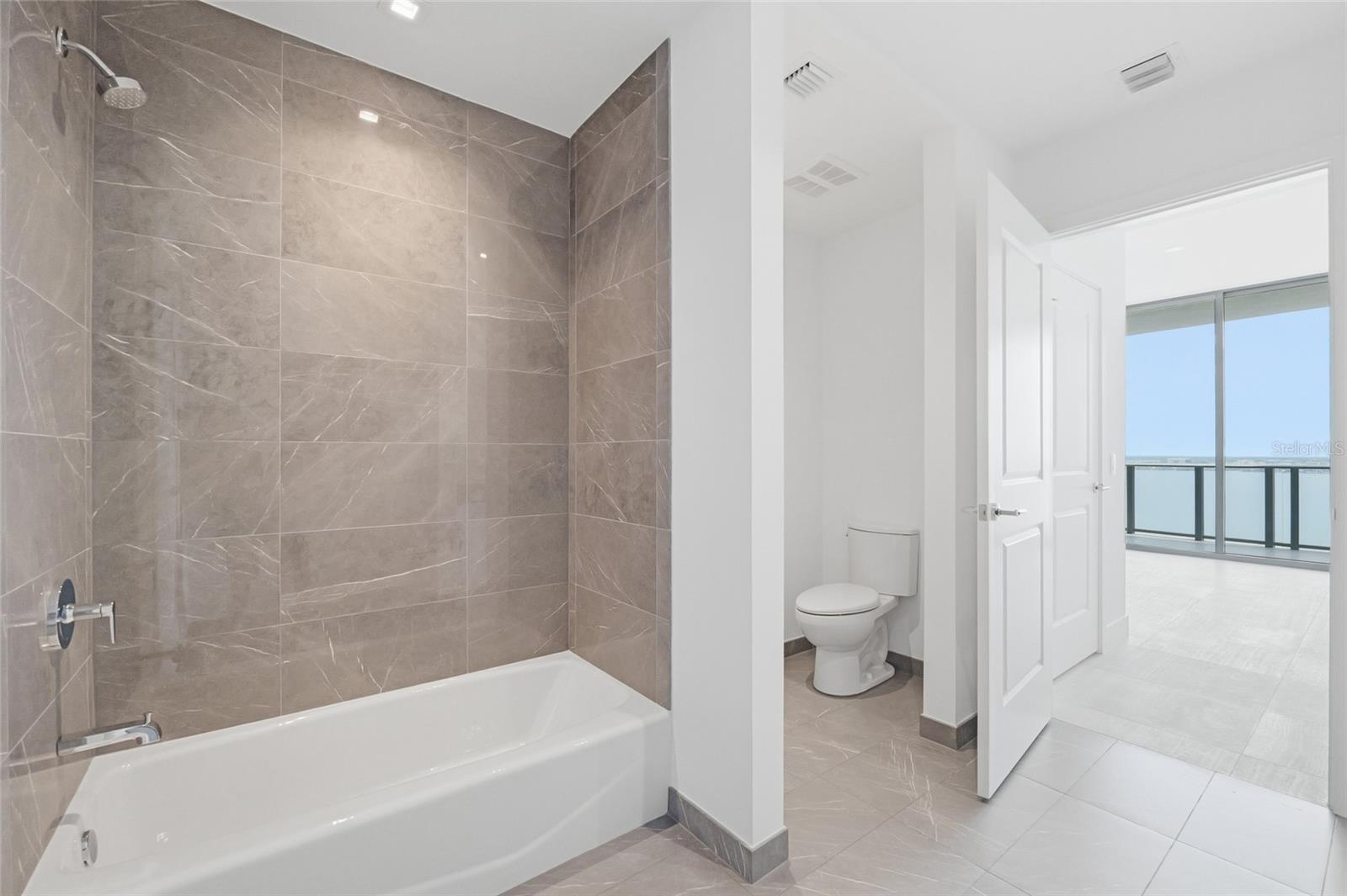 3015 S YSABELLA AVE #2102 — photo 23