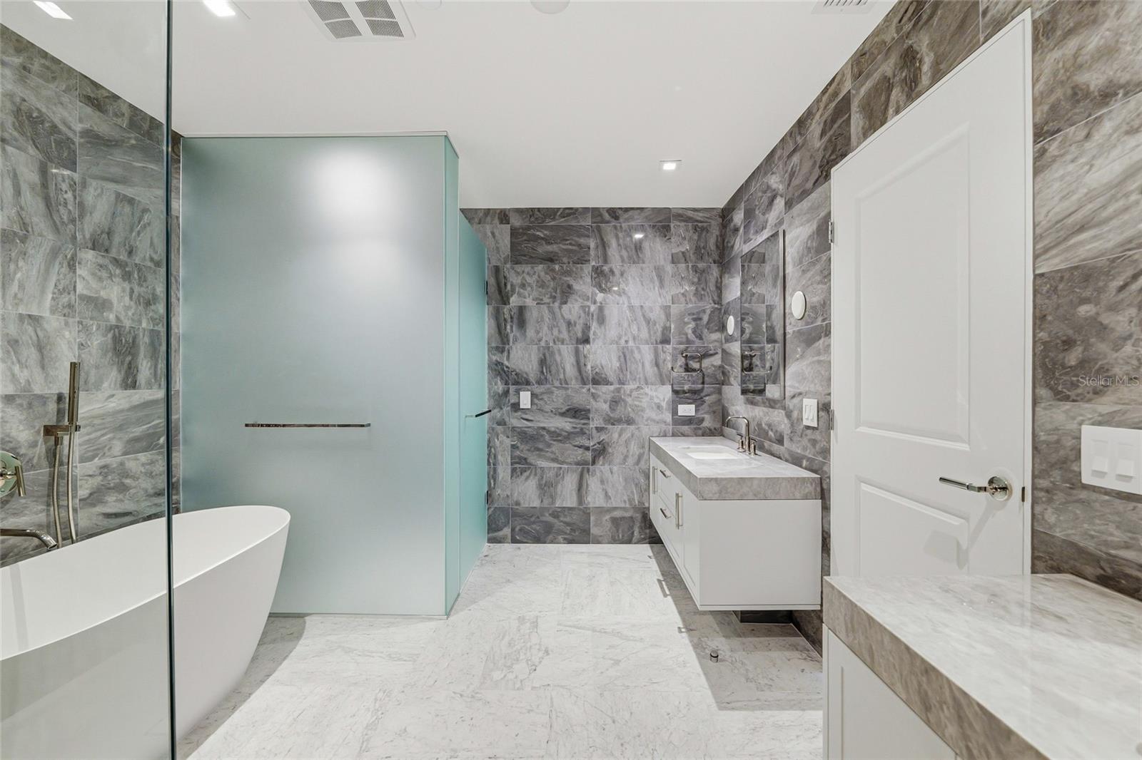 3015 S YSABELLA AVE #2102 — photo 18
