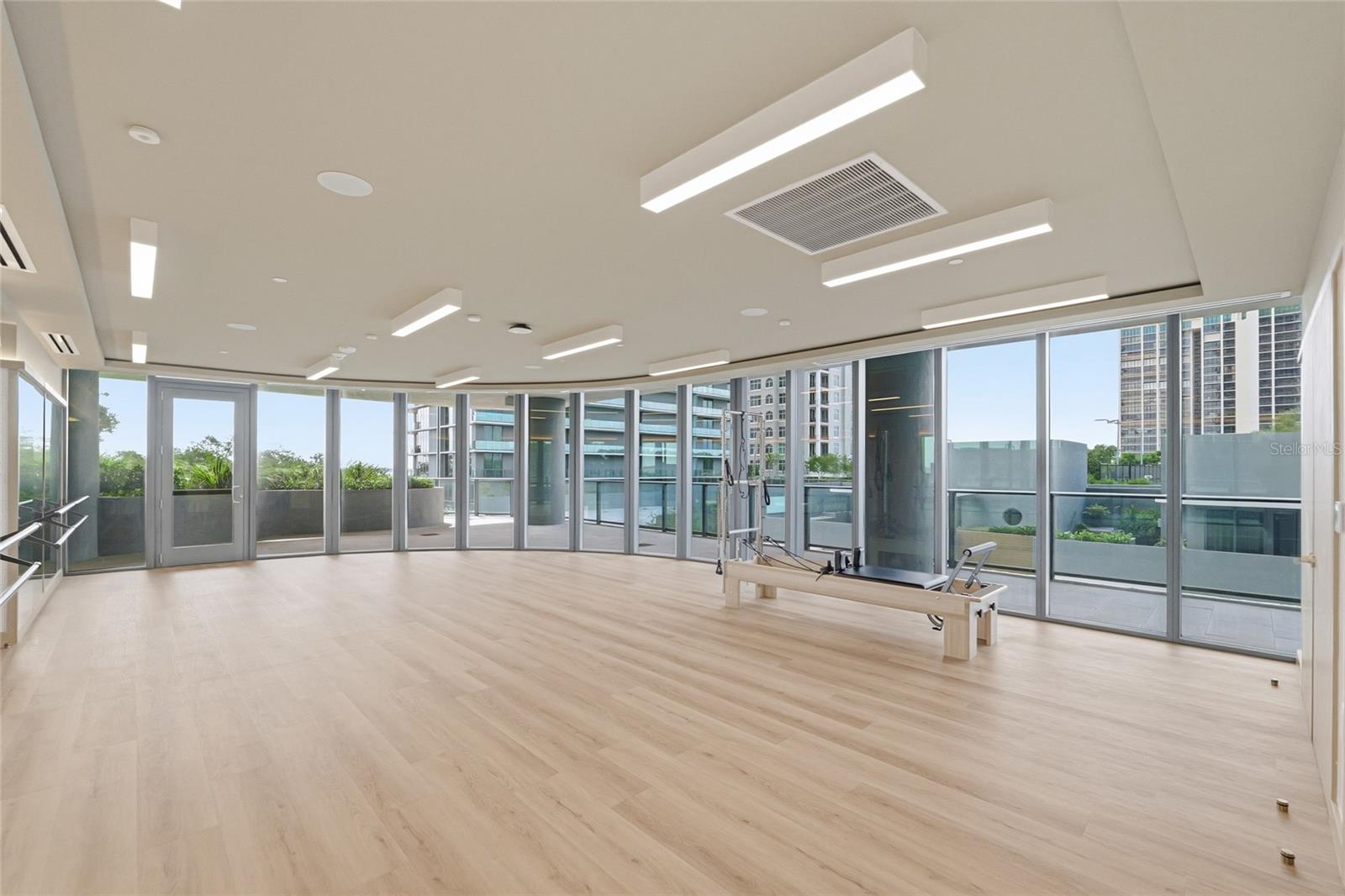 3015 S YSABELLA AVE #2102 — photo 32
