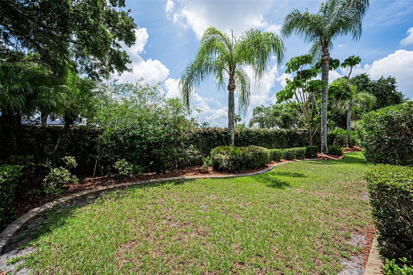 9310 SOUCHAK DR — photo 36