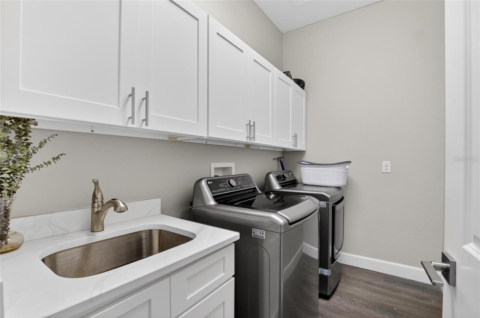 750 GRAND CYPRESS LN — photo 40