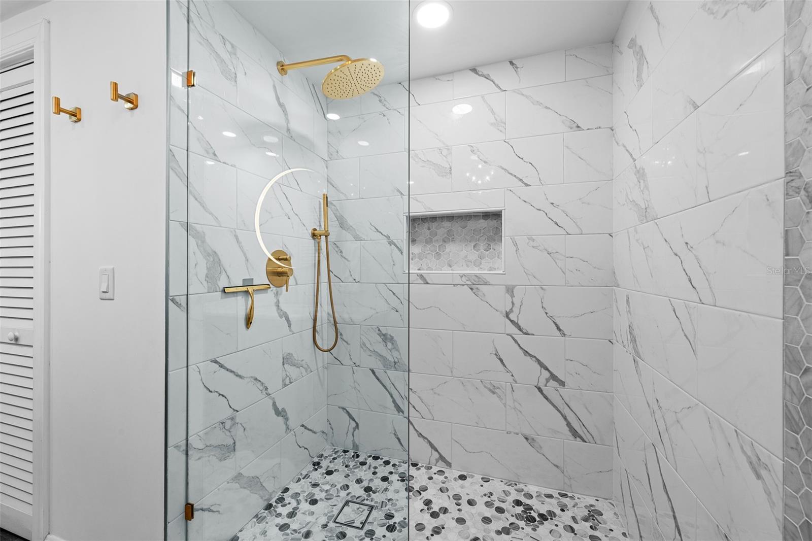 7100 SUNSHINE SKYWAY LN S #701 — photo 21
