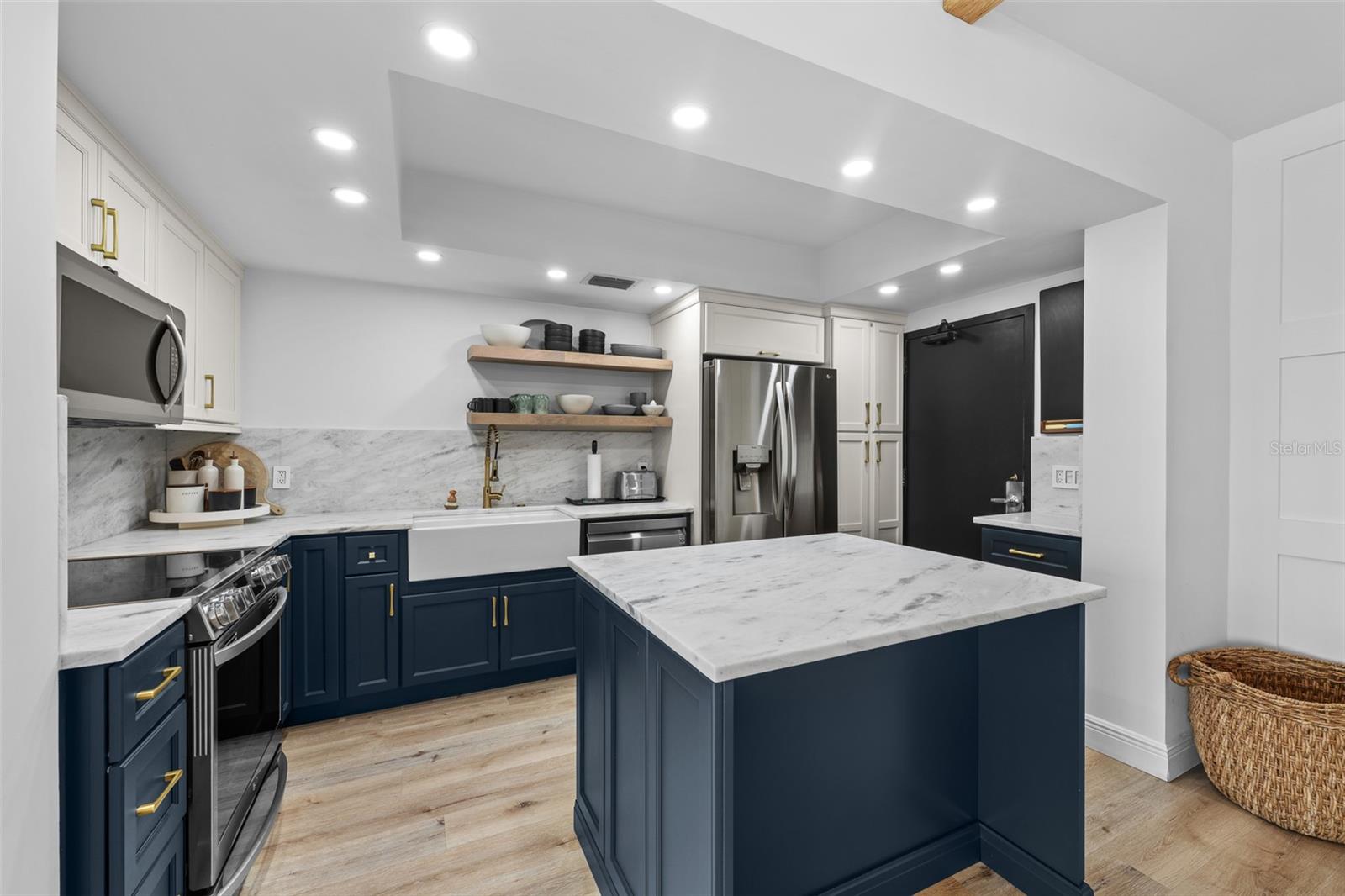 7100 SUNSHINE SKYWAY LN S #701 — photo 14