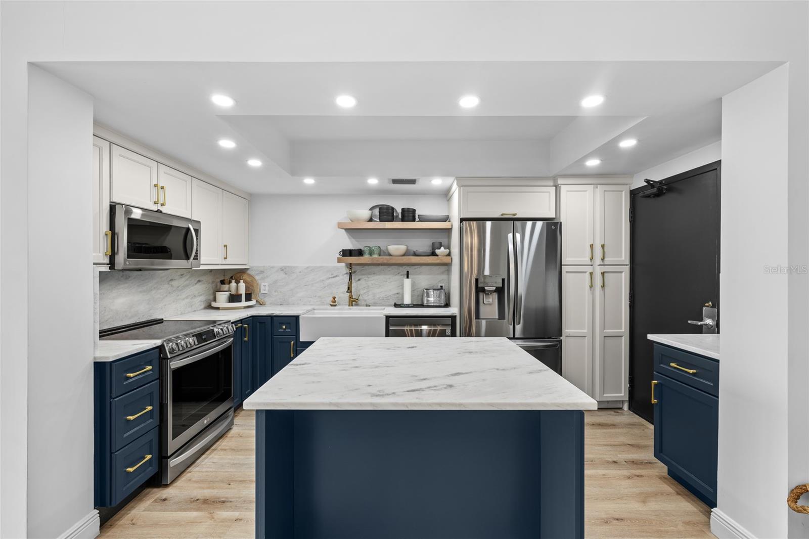 7100 SUNSHINE SKYWAY LN S #701 — photo 15