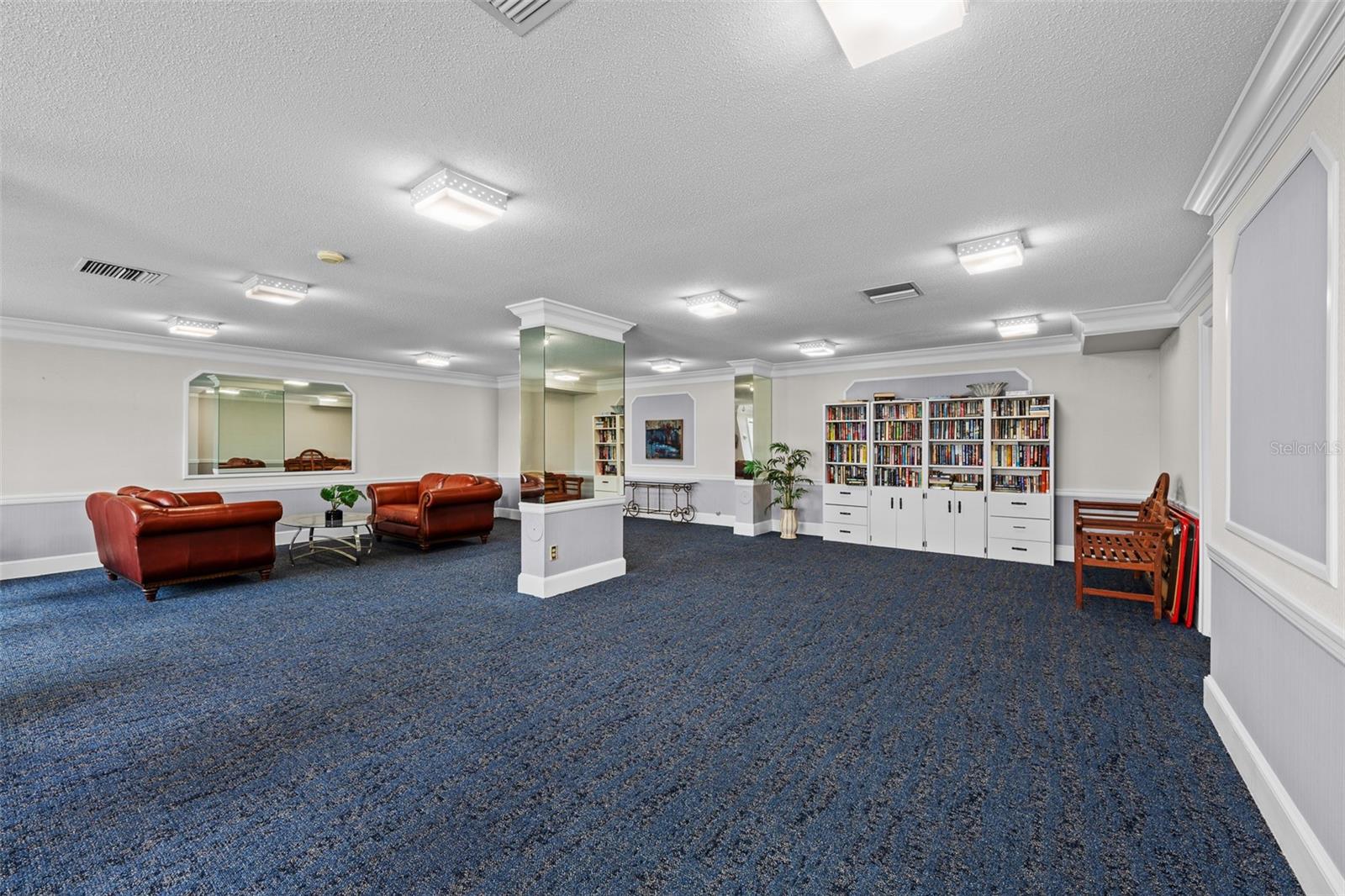 7100 SUNSHINE SKYWAY LN S #701 — photo 38