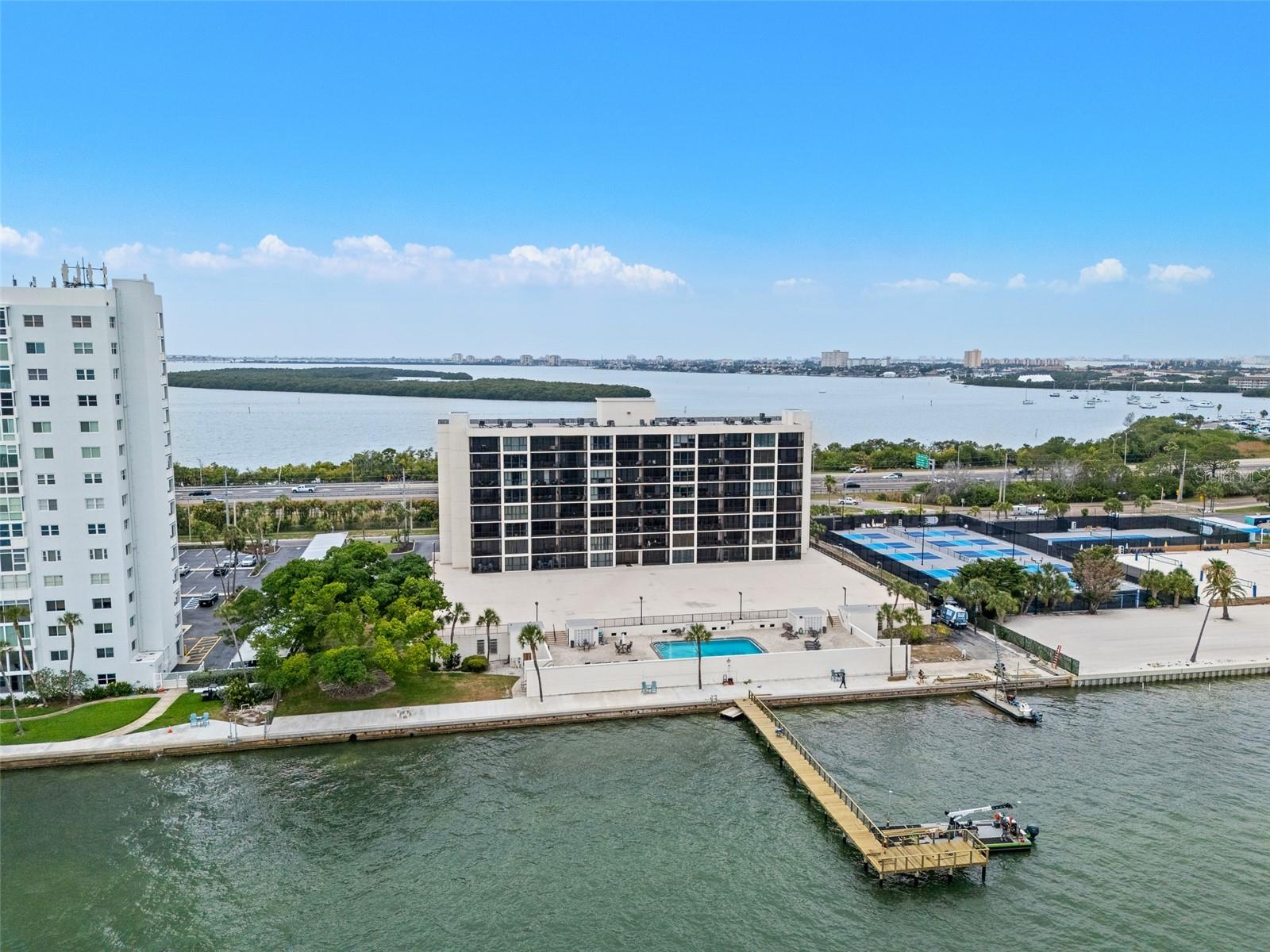 7100 SUNSHINE SKYWAY LN S #701 — photo 2