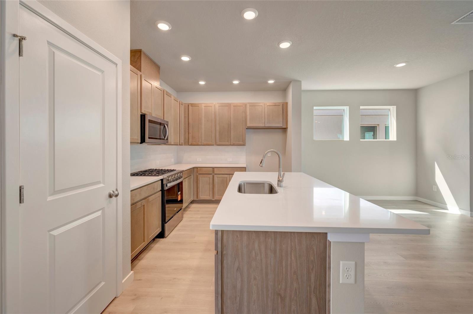 2823 CRIMSON CAP ST — photo 6