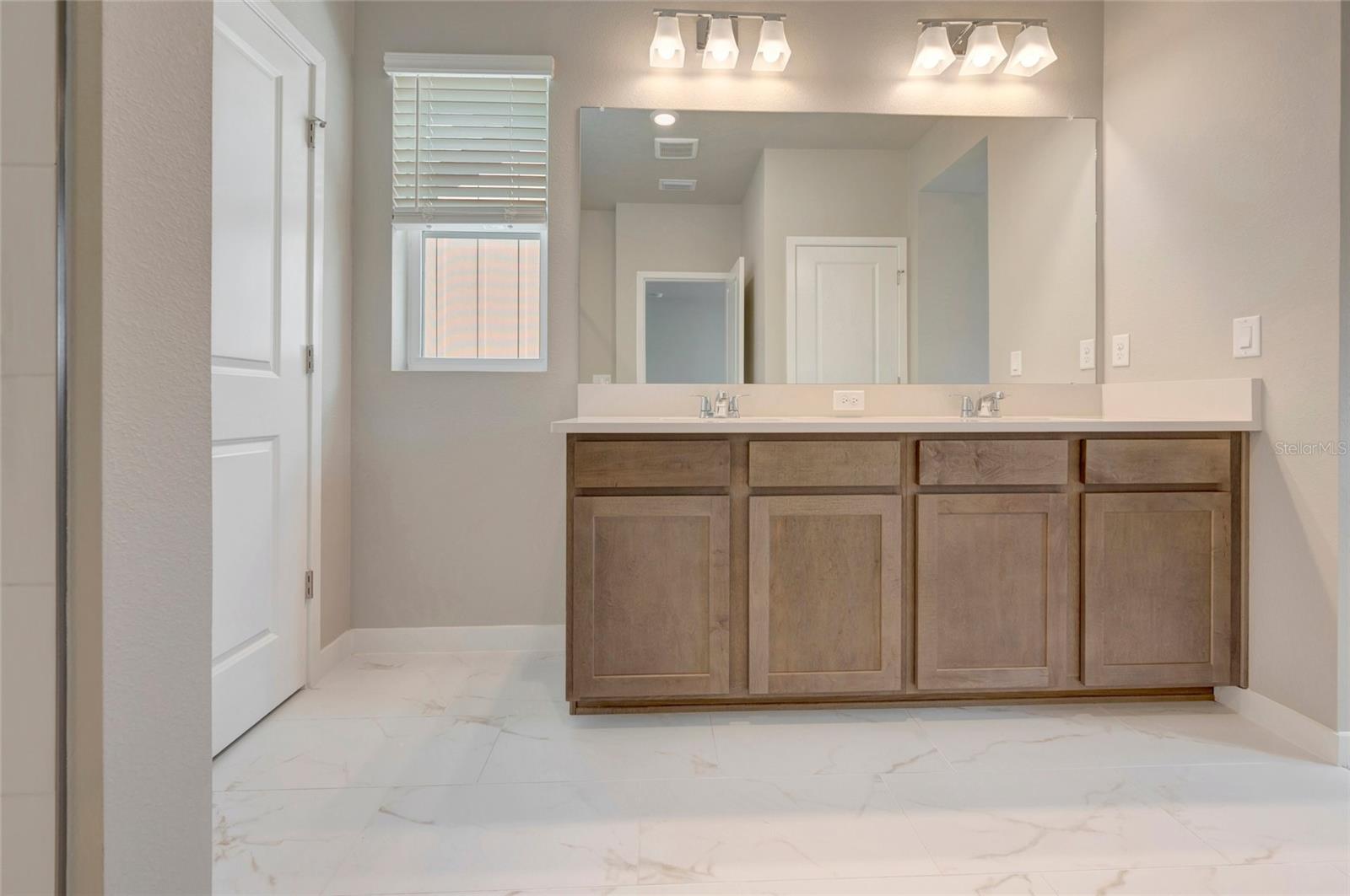 2823 CRIMSON CAP ST — photo 20