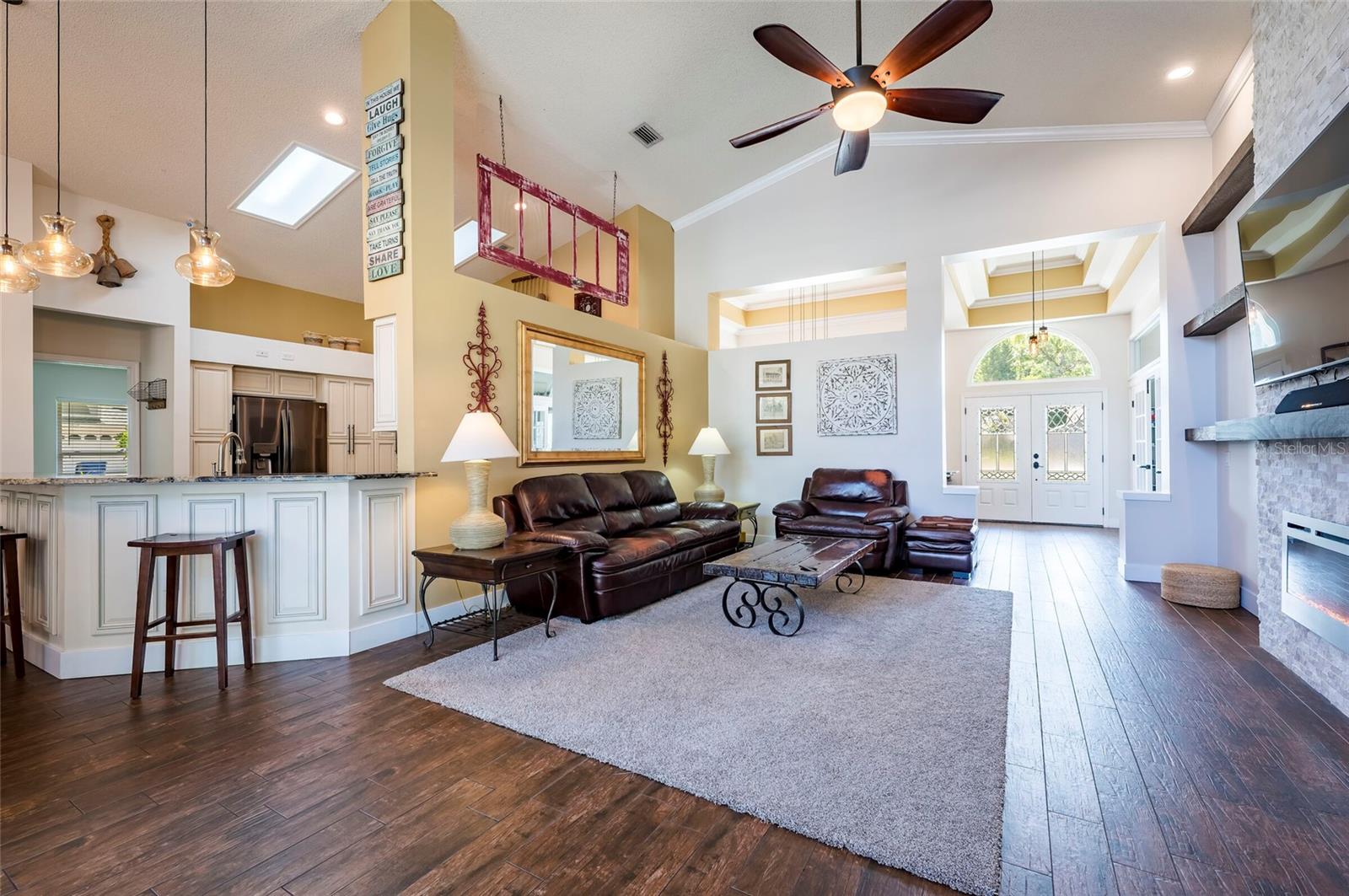 8115 MONTOCK CT — photo 14