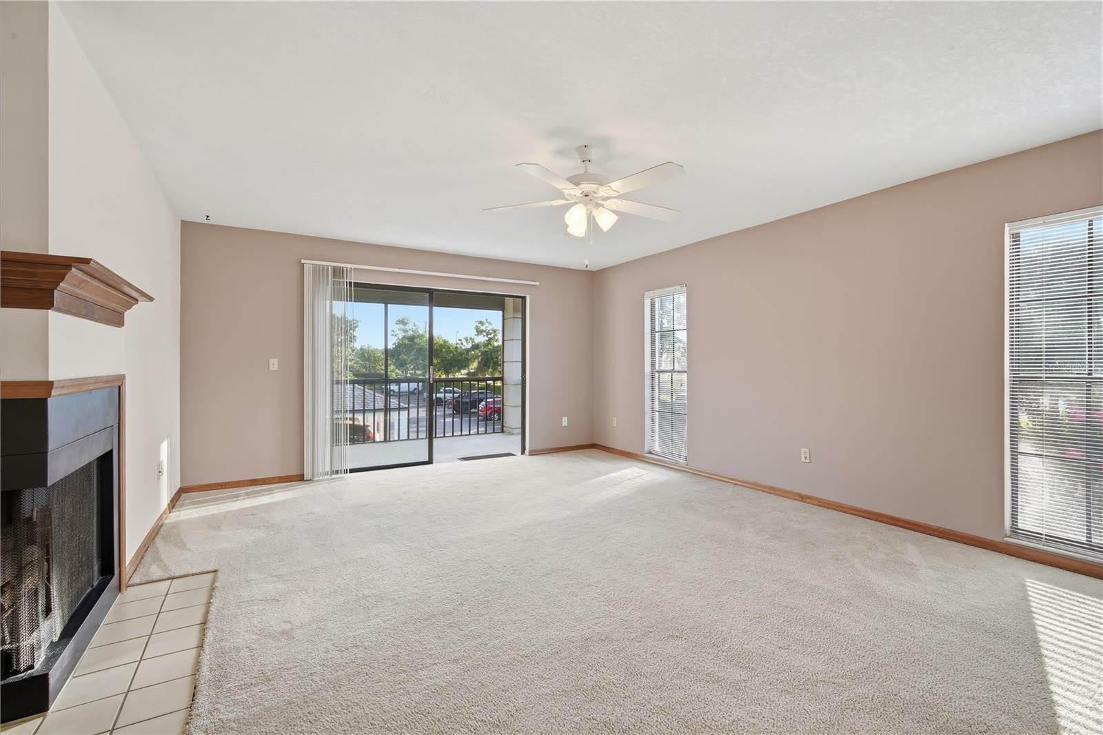4515 SOUTHAMPTON CT #4515 — photo 6