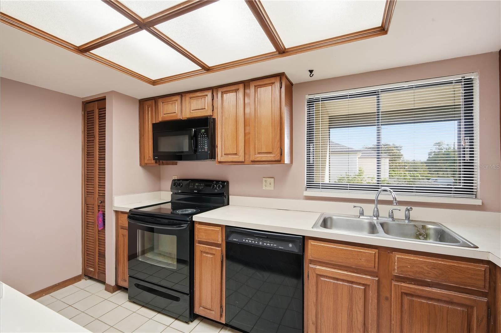 4515 SOUTHAMPTON CT #4515 — photo 11