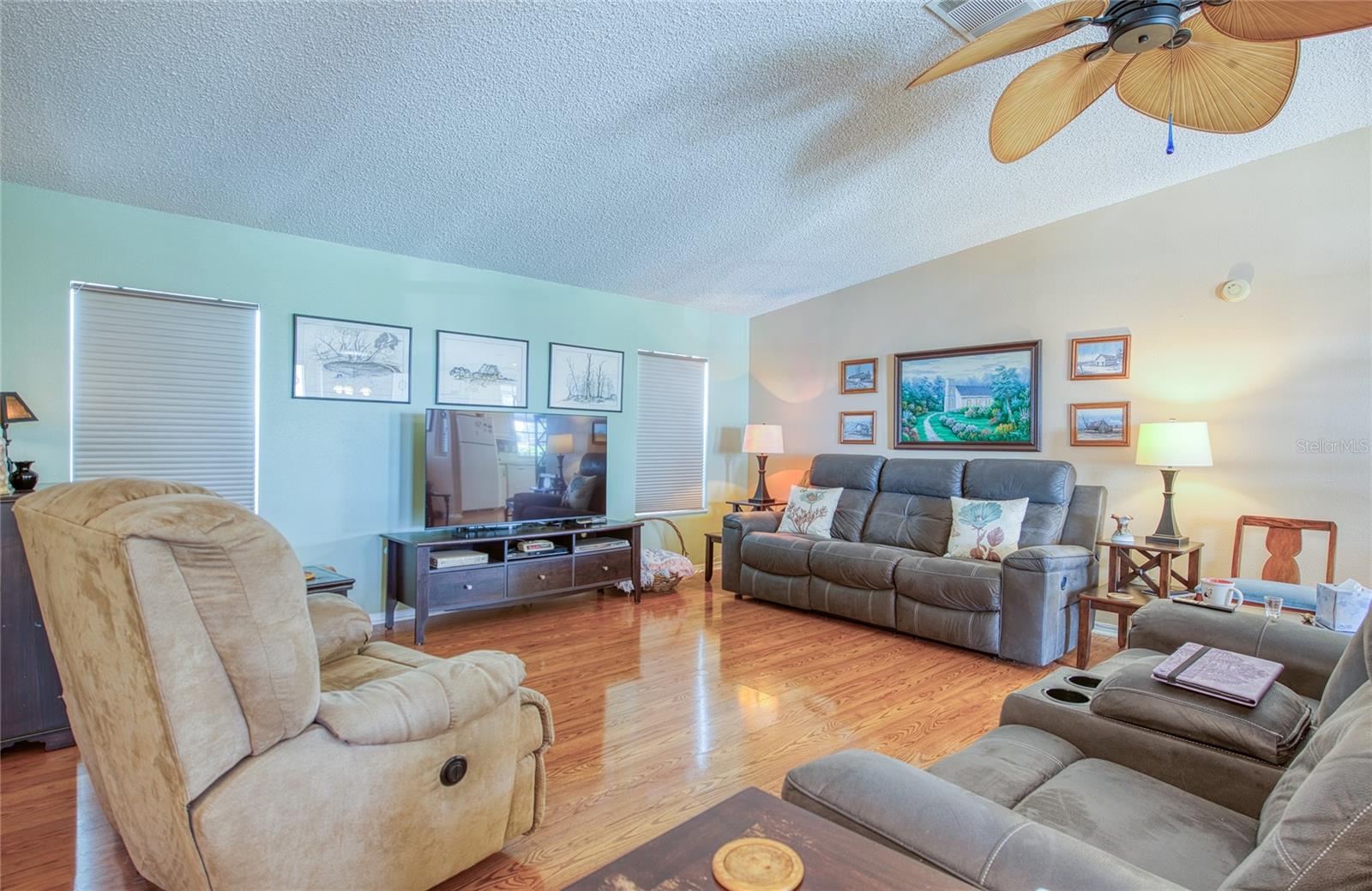 258 PELICAN DR N — photo 3