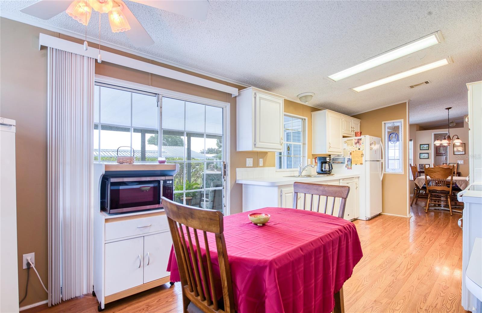258 PELICAN DR N — photo 10