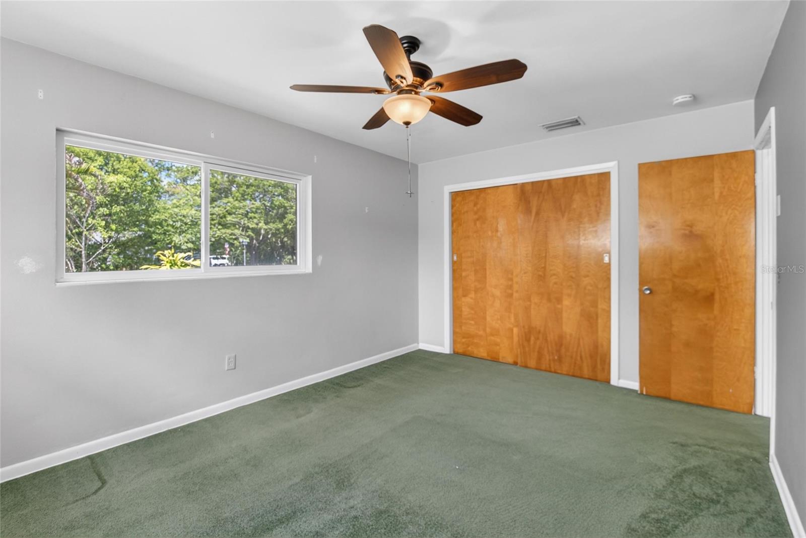 2115 EUCLID CIR E — photo 26