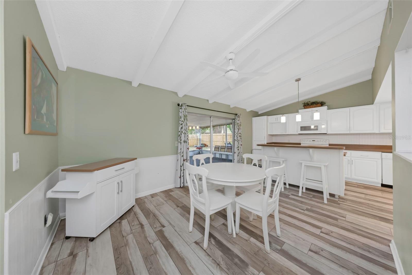 17704 RIVENDEL RD — photo 2