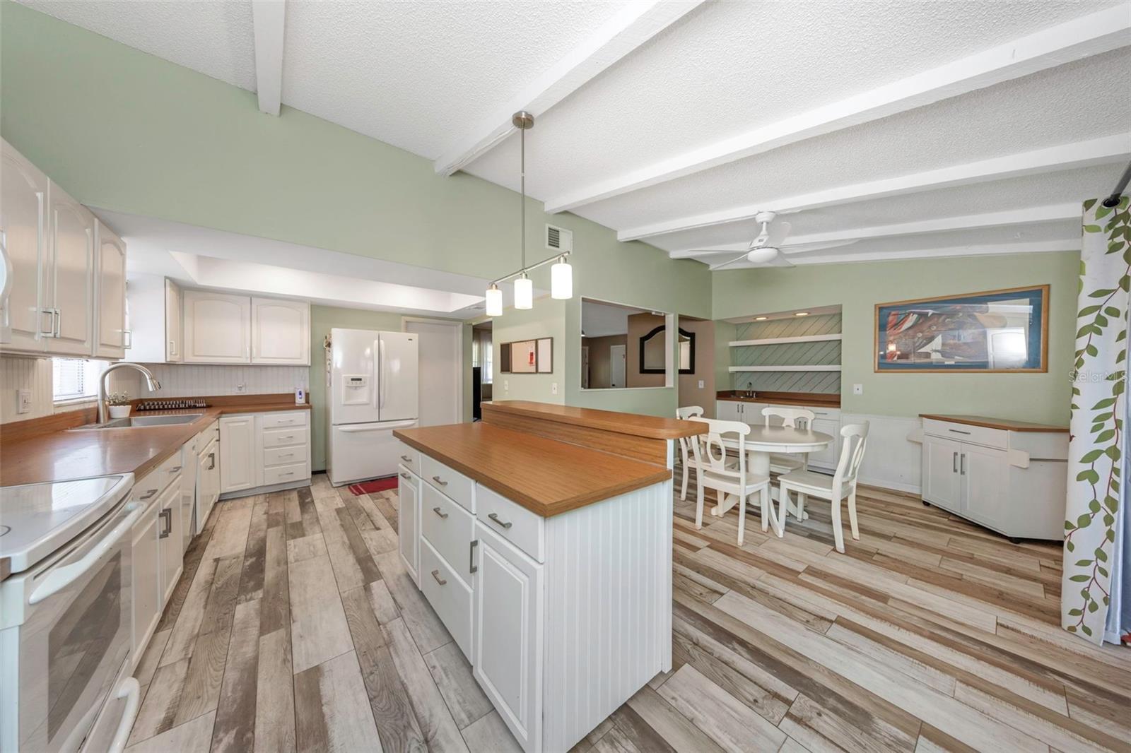17704 RIVENDEL RD — photo 3