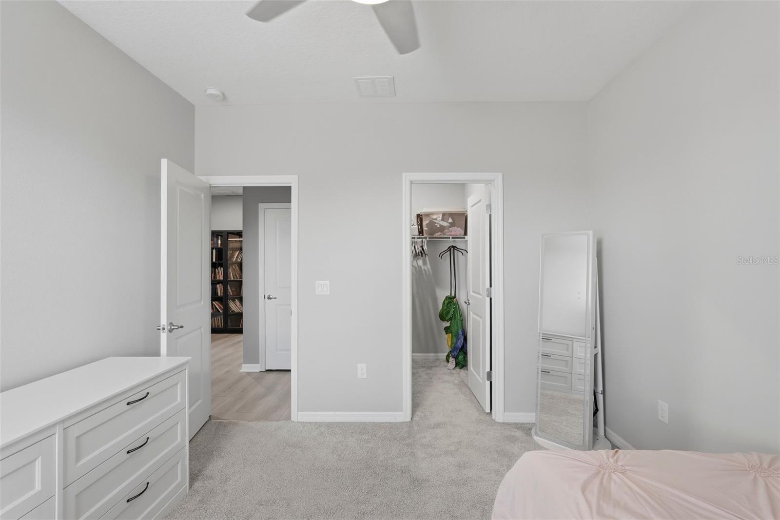 10808 WHITLAND GROVE DR — photo 37