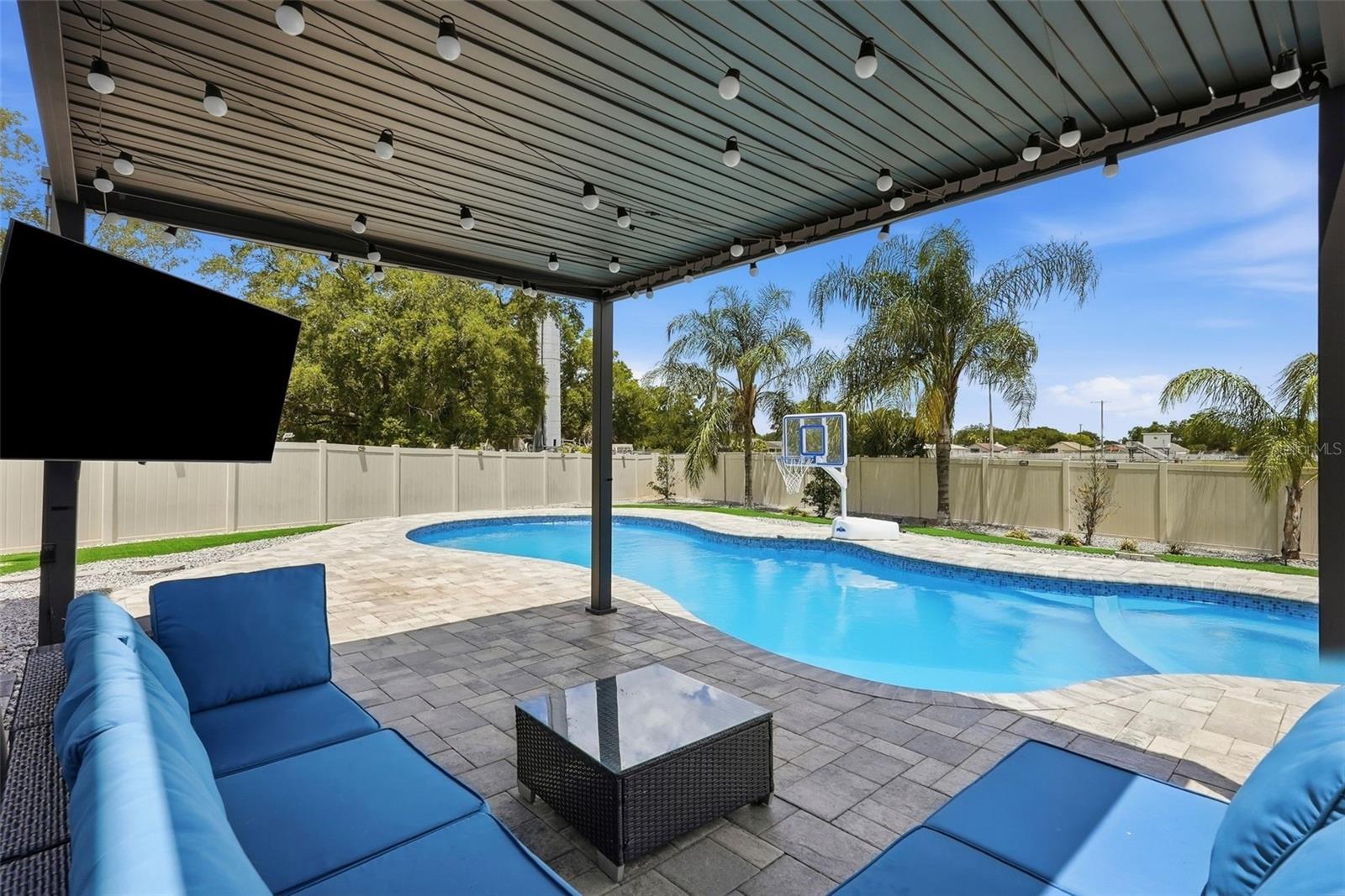 10808 WHITLAND GROVE DR — photo 45