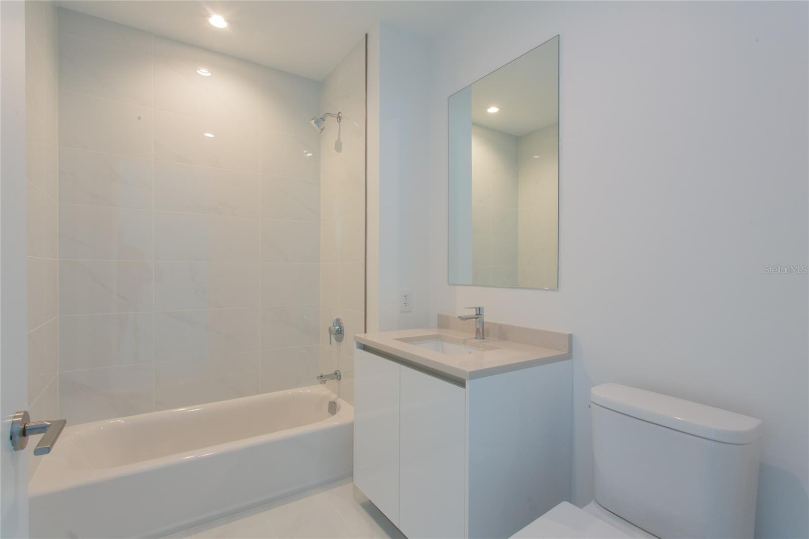 400 CENTRAL AVE #2601 — photo 26