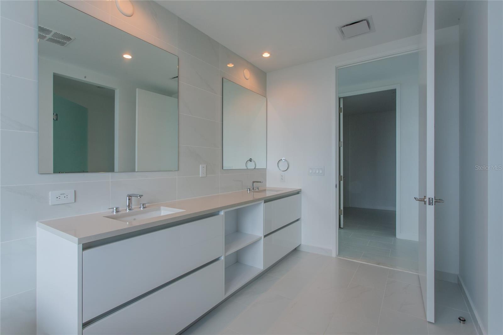 400 CENTRAL AVE #2601 — photo 19