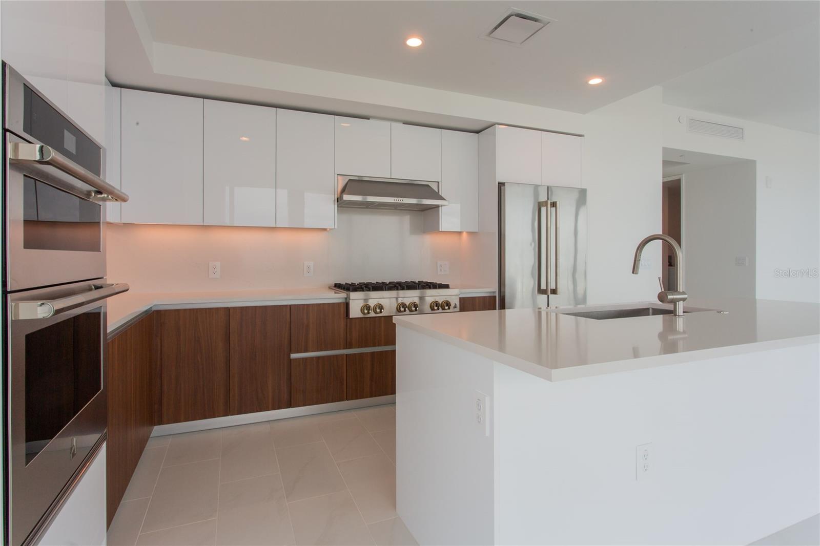400 CENTRAL AVE #2601 — photo 12