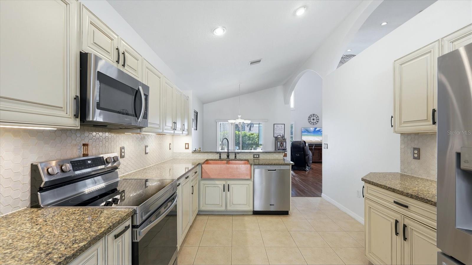 8222 HAVEN HARBOUR WAY — photo 9