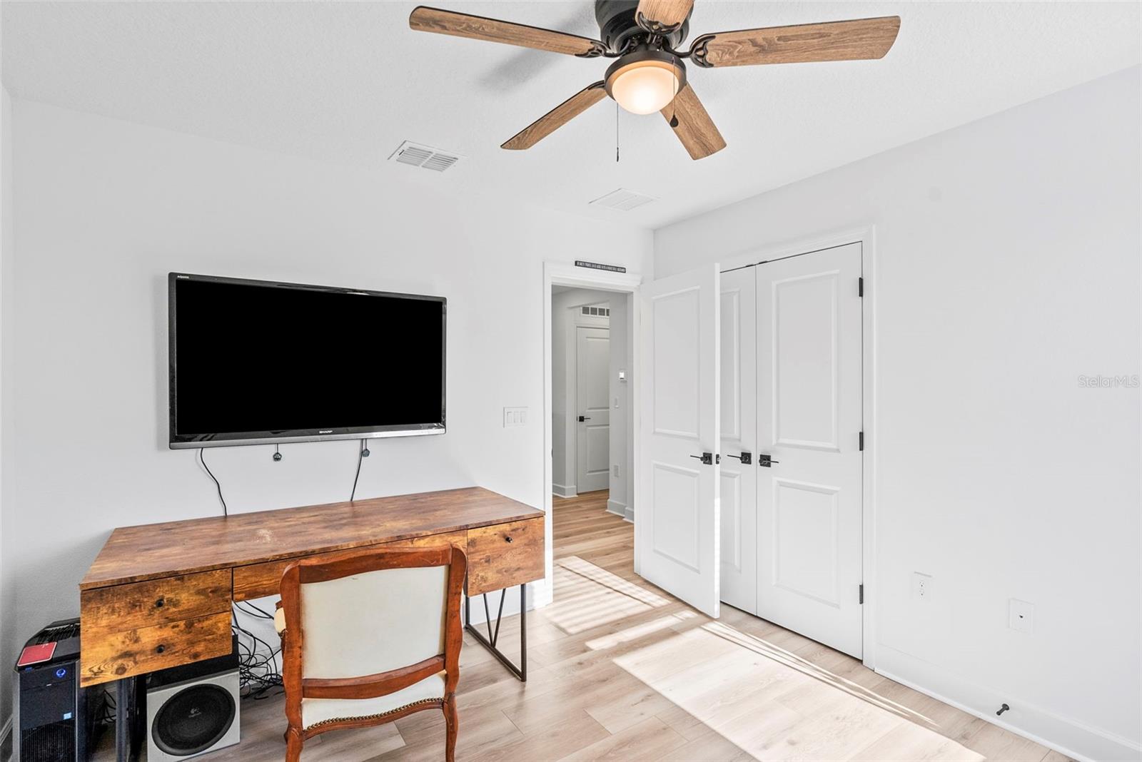 6026 JENSEN VIEW AVE — photo 16