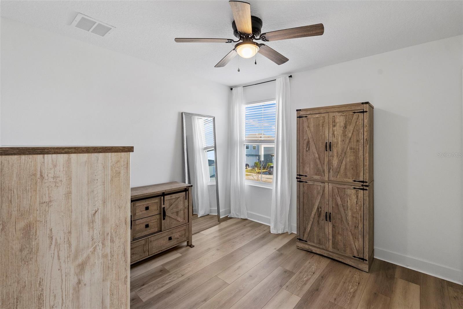 6026 JENSEN VIEW AVE — photo 17