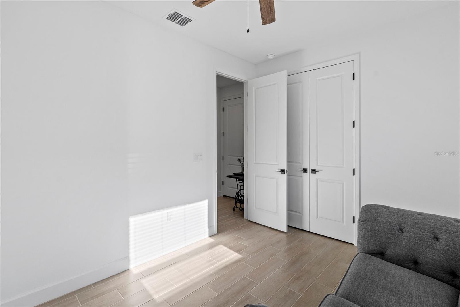 6026 JENSEN VIEW AVE — photo 21