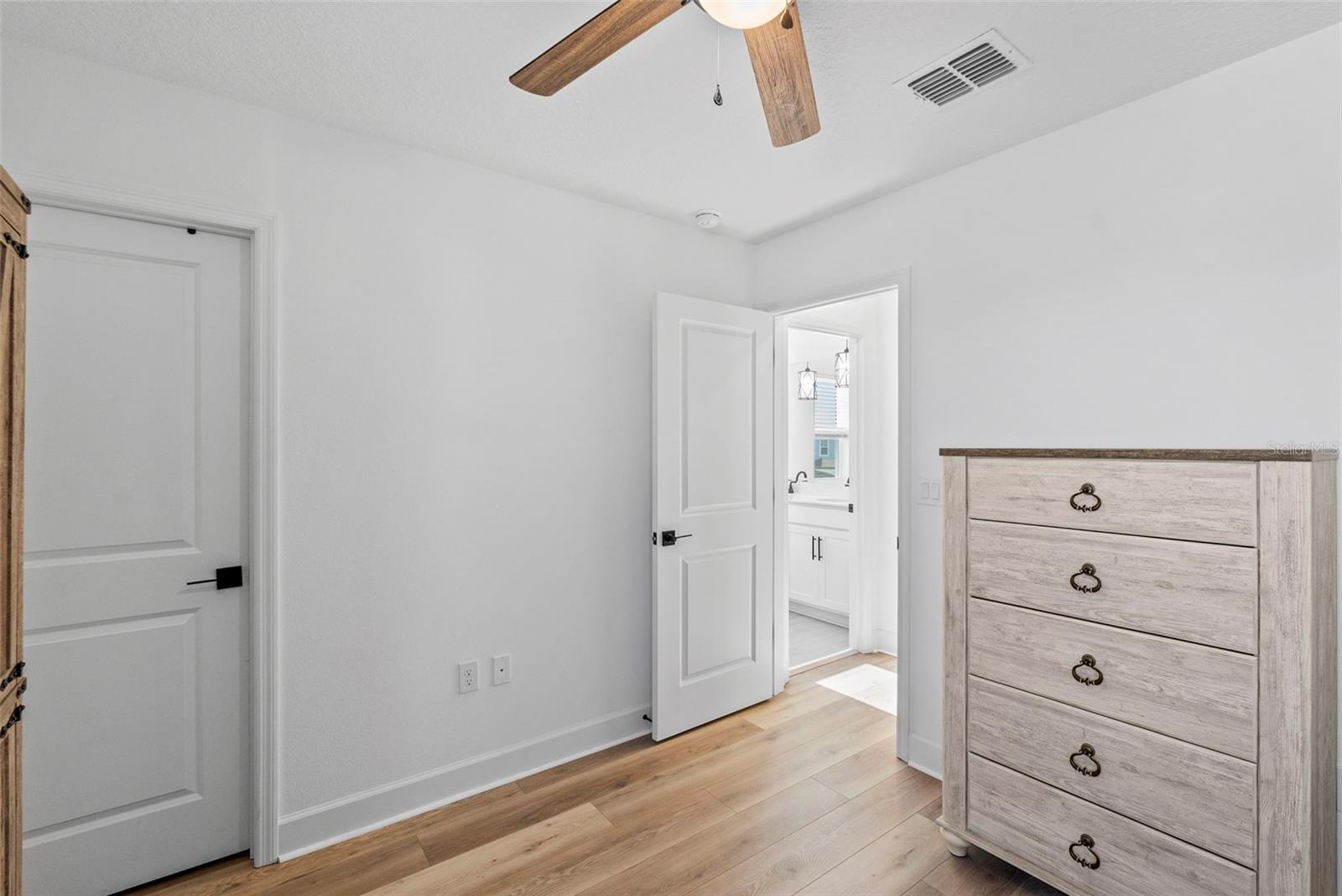 6026 JENSEN VIEW AVE — photo 19