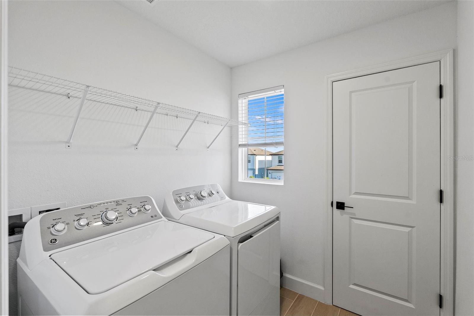 6026 JENSEN VIEW AVE — photo 23