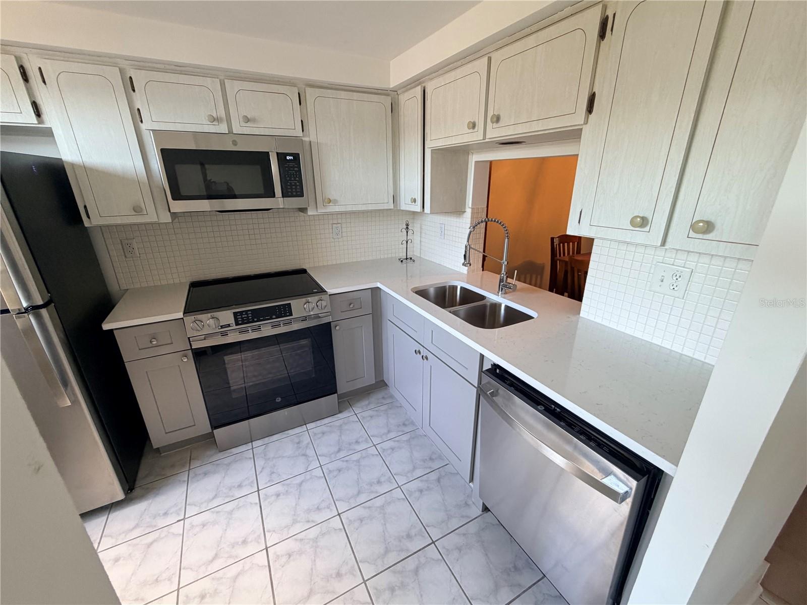 4446 RUSTIC DR #E — photo 5