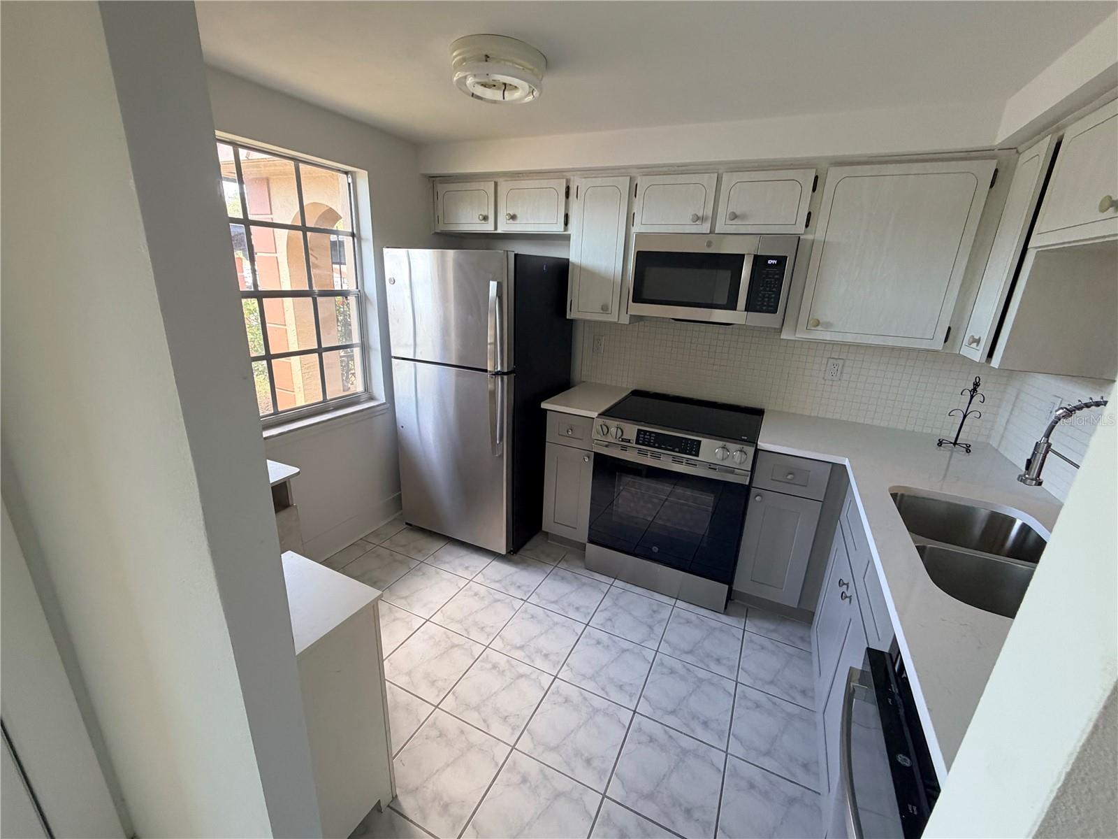 4446 RUSTIC DR #E — photo 6