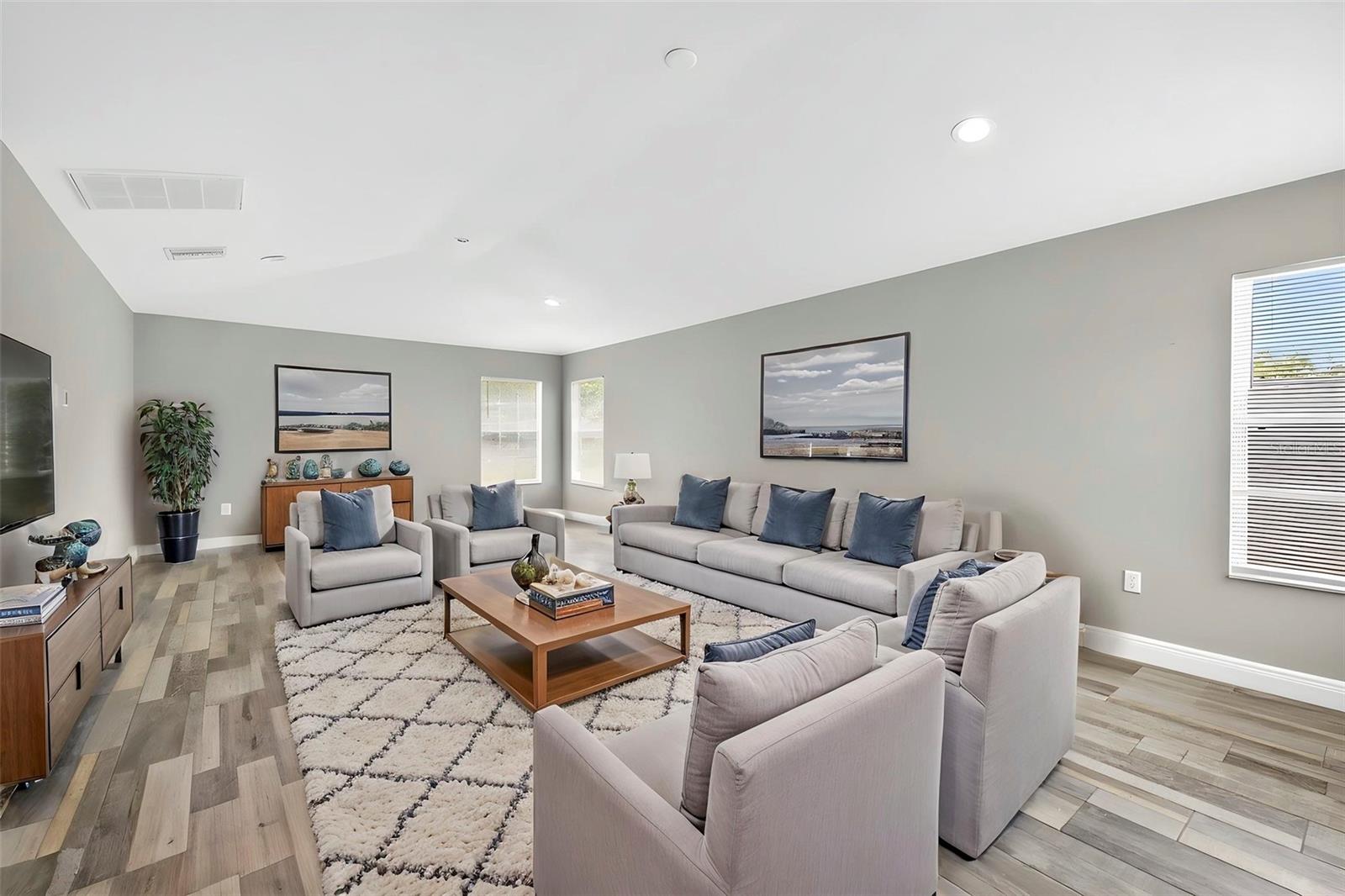 10024 COLDWATER LOOP — photo 18