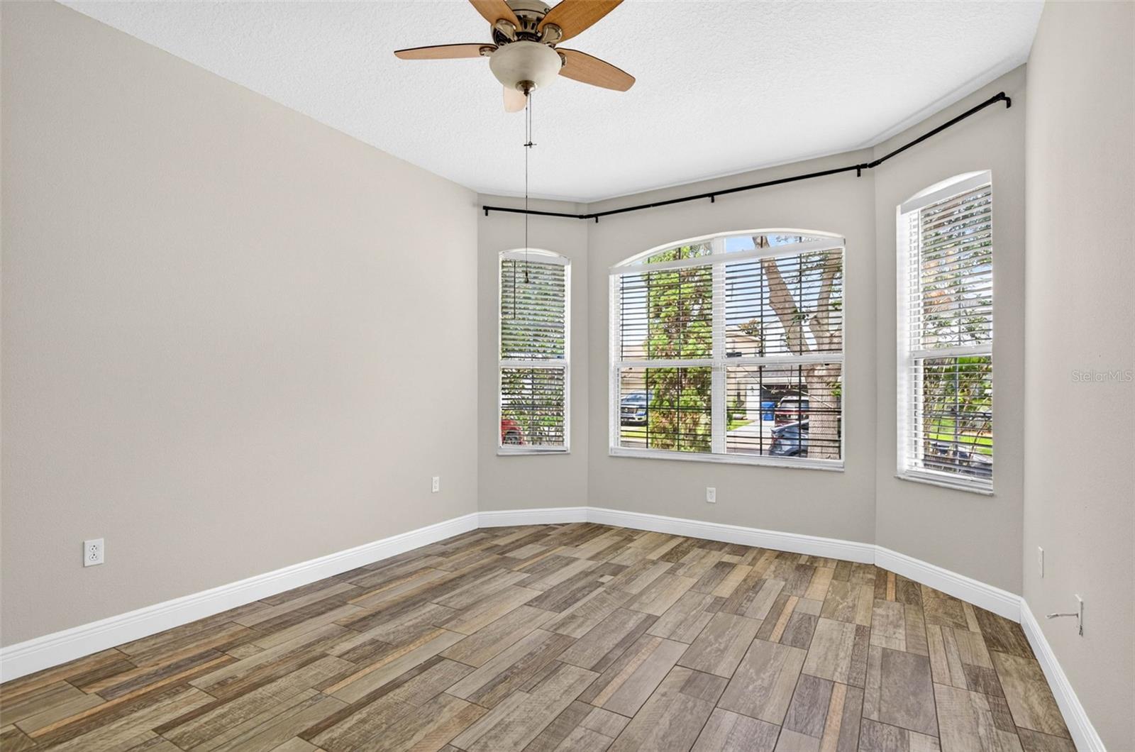 10024 COLDWATER LOOP — photo 20