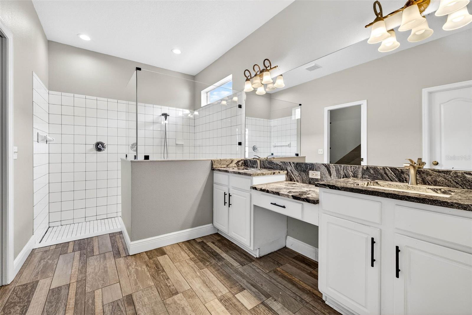 10024 COLDWATER LOOP — photo 14