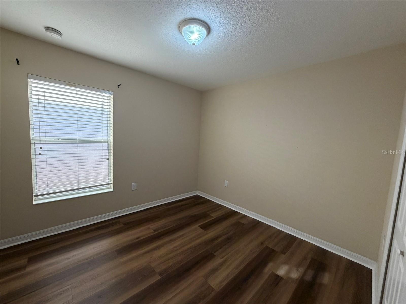4735 WOODBROOK DR — photo 8