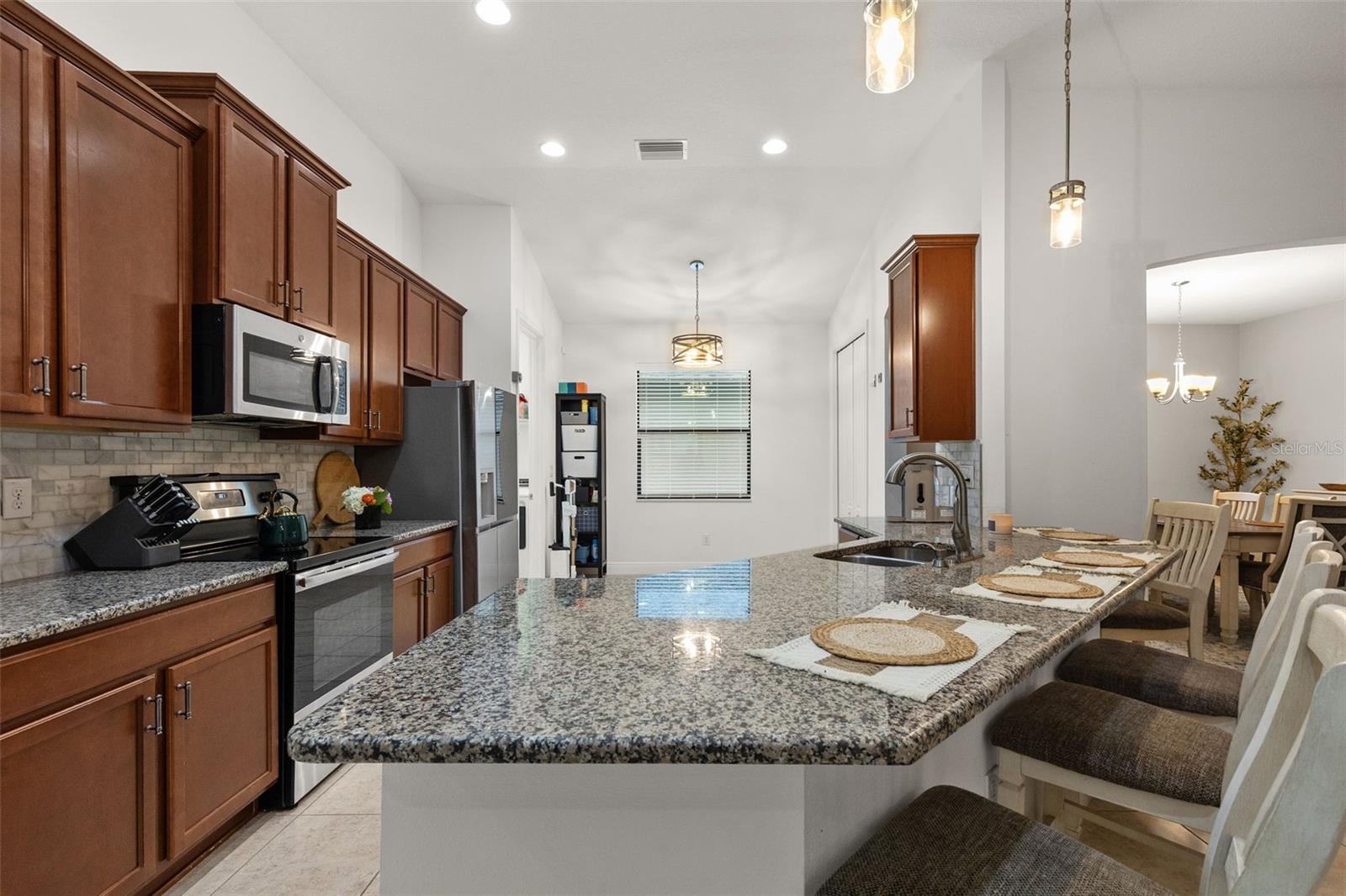 107 ELINA SKY DR — photo 4