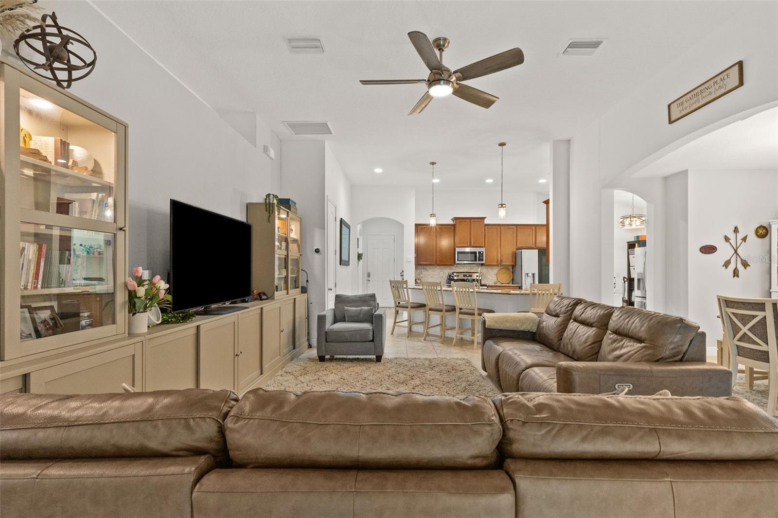 107 ELINA SKY DR — photo 3